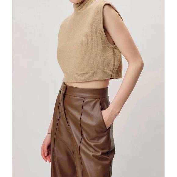 NEW RONNY KOBO lumina top in sand - Picture 2 of 3